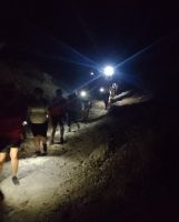 Con luna llena se realizó el trekking nocturno en Roca