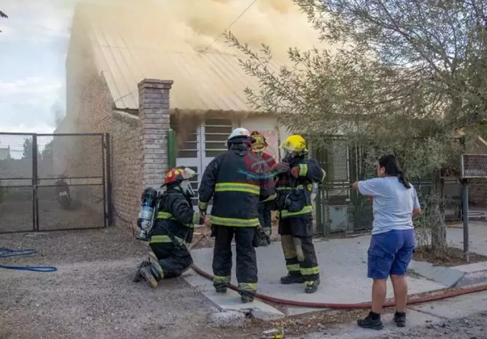 Voraz incendio en las 210 viviendas: Perdieron todo